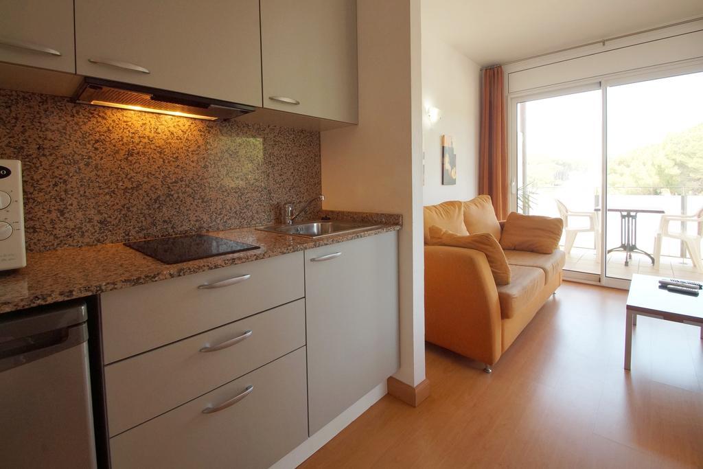 Arenal Aparthotel 2*